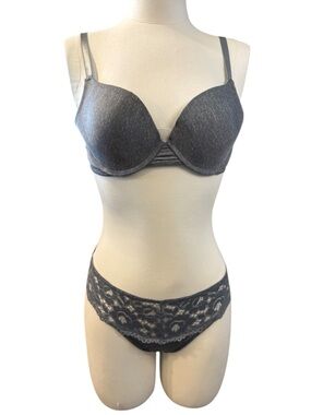 DREAMWEAR Gray T-Shirt Bra lightly padded underwire & lace panty set Size M EUC